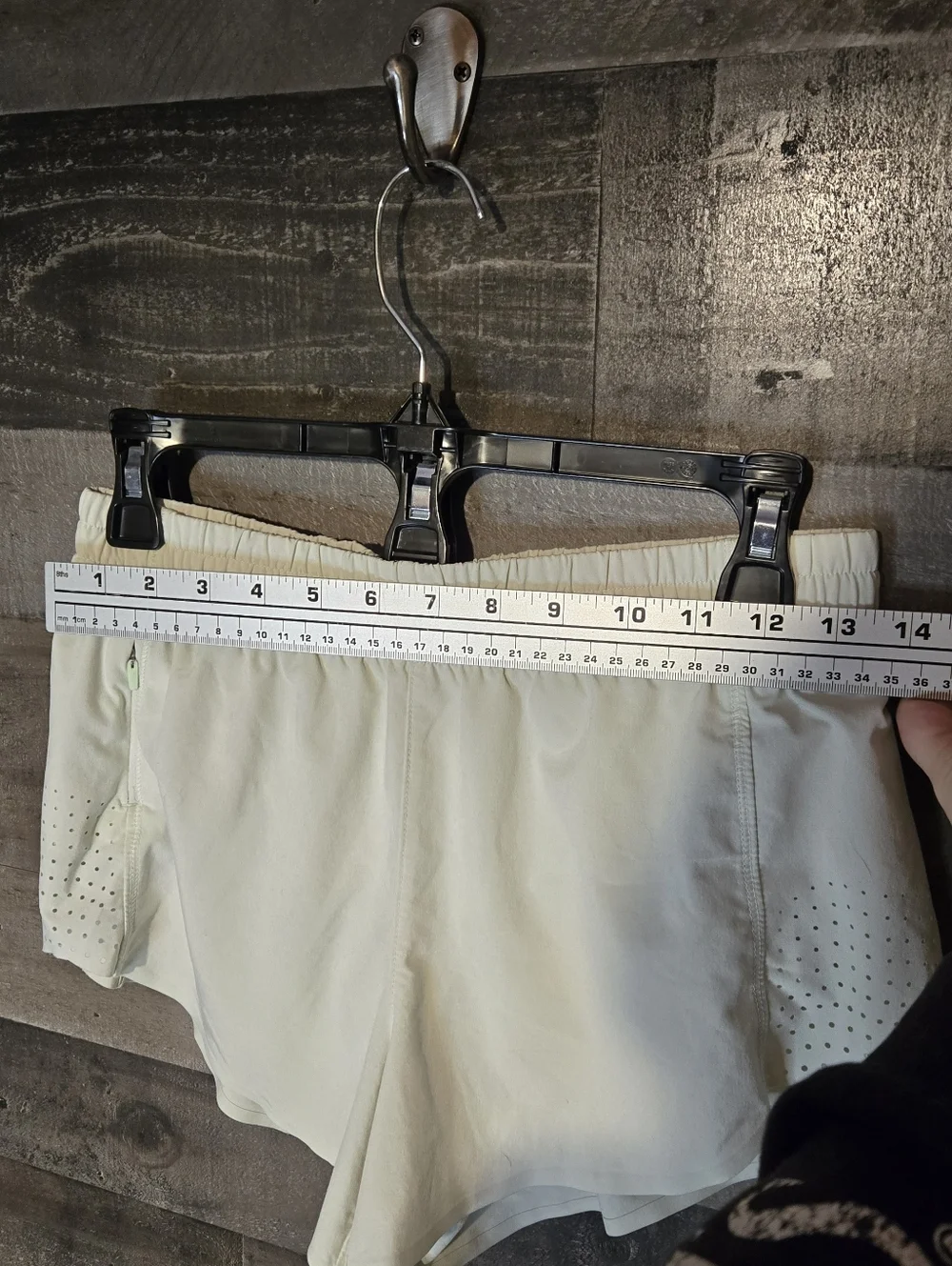 Athleta Hustle 3